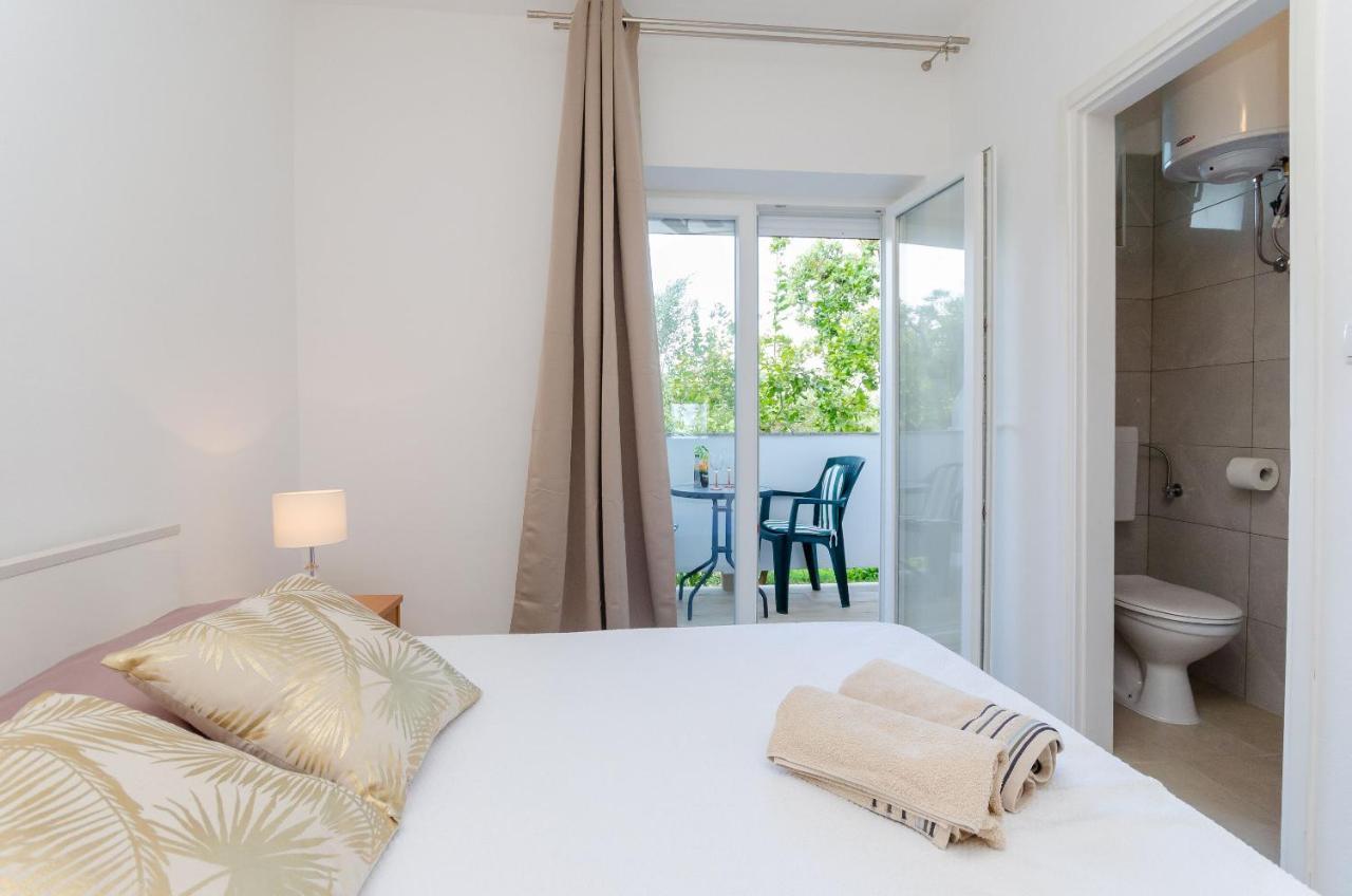 Apartments And Rooms Bianca Barbat na Rabu Экстерьер фото