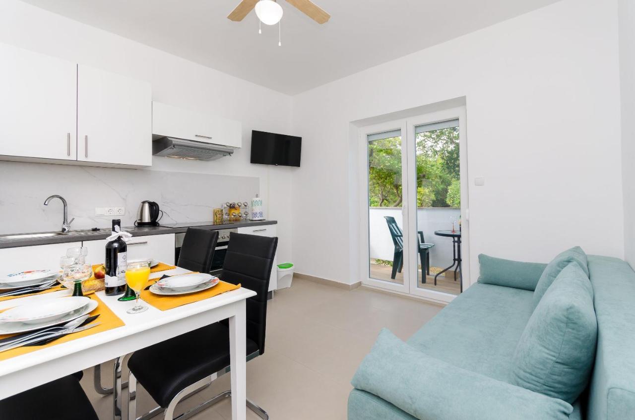 Apartments And Rooms Bianca Barbat na Rabu Номер фото