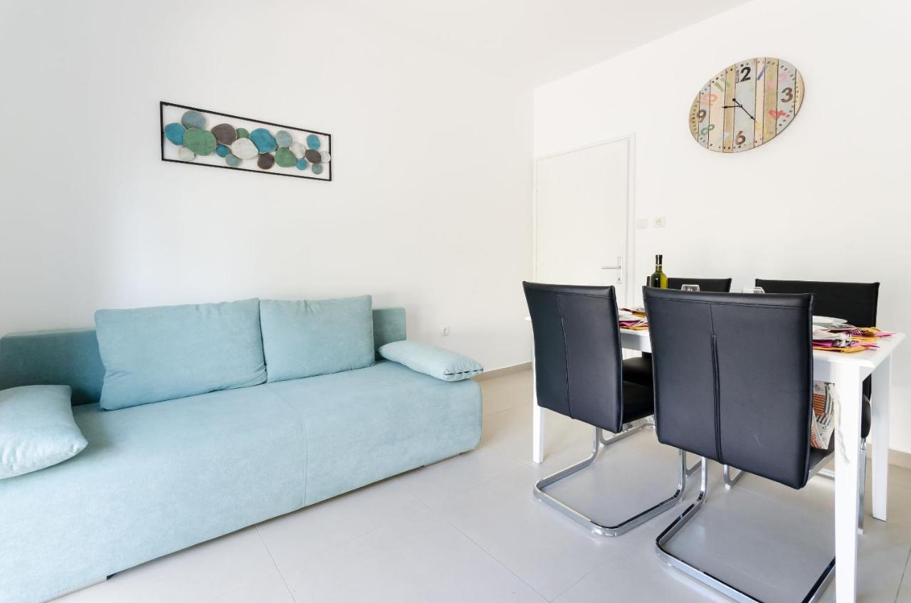 Apartments And Rooms Bianca Barbat na Rabu Экстерьер фото