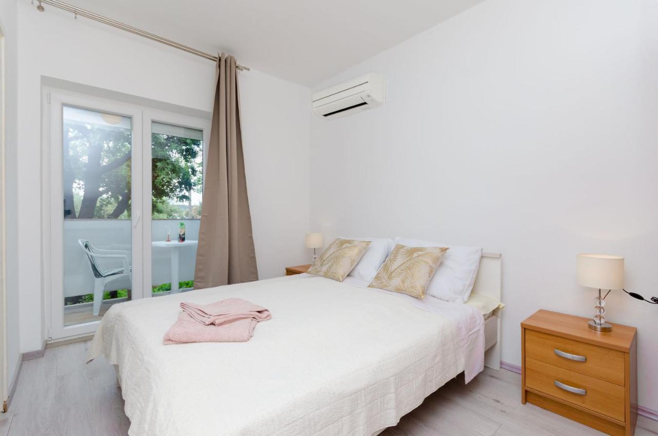 Apartments And Rooms Bianca Barbat na Rabu Экстерьер фото