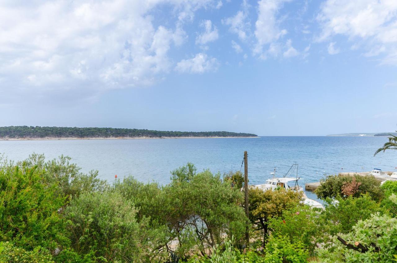 Apartments And Rooms Bianca Barbat na Rabu Экстерьер фото
